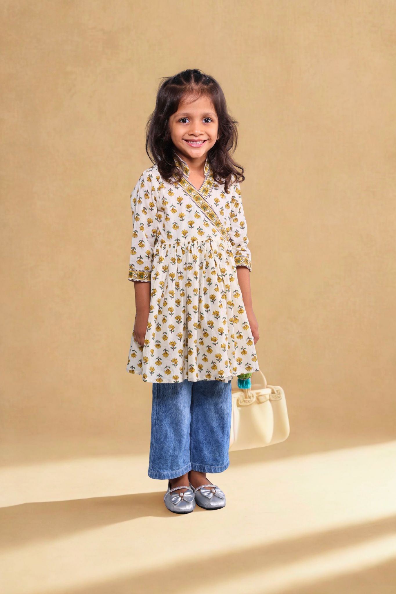 Choti si Shaan Angrakha frock