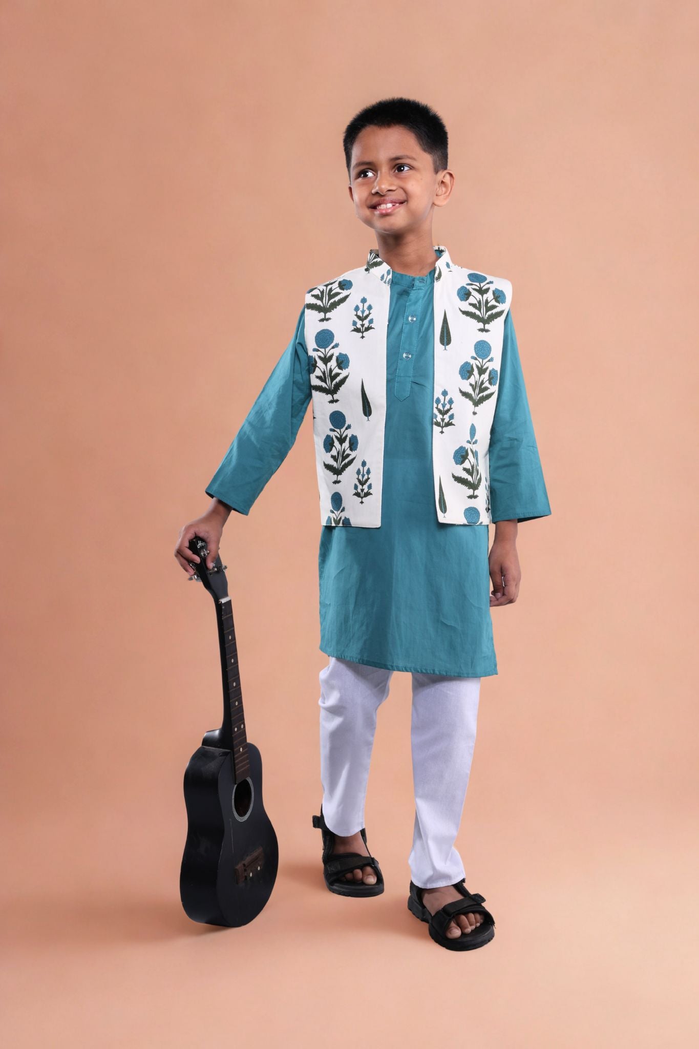 Nawab-e-Mini Kurta pajama with printed Jacket